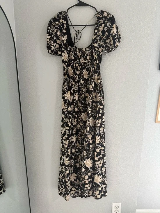 Abercrombie and Fitch Puff Sleeve Smocked Waist Midi Dress - Picture 2 of 6